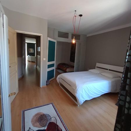 Tulle : Bel Appartement Lumineux En Centre Ville Экстерьер фото